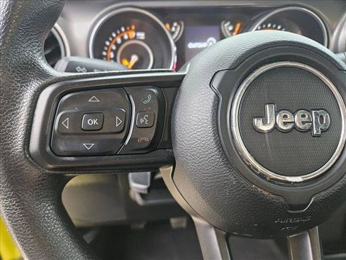 Used 2023 Jeep Gladiator Sport AWD/4WD image 21