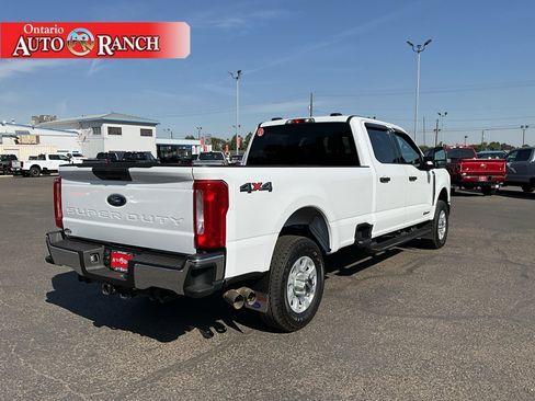 Used 2023 Ford F350 XLT w/ Camper Package AWD/4WD image 3