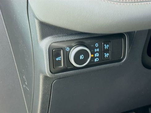 New 2026 Ford Explorer Active w/ Active Comfort Package image 10