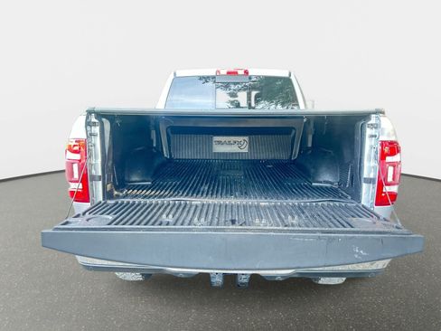 Used 2022 RAM 2500 Laramie AWD/4WD image 9