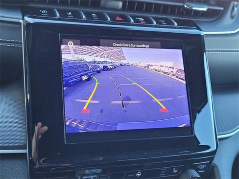 Certified 2024 Jeep Grand Cherokee L Laredo image 10