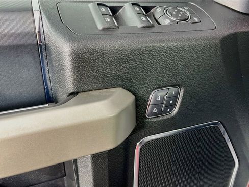 Used 2018 Ford F150 Lariat w/ Equipment Group 502A Luxury AWD/4WD image 26