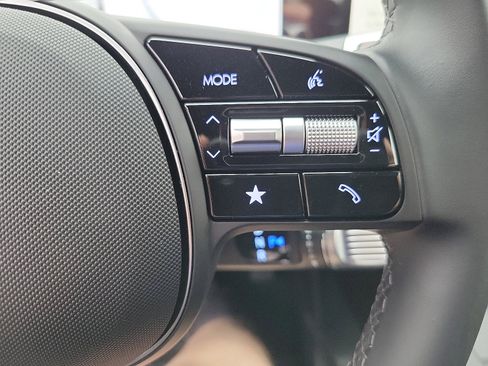 New 2023 Hyundai Ioniq 6 SEL image 6