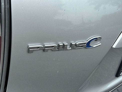 Used 2015 Toyota Prius C One FWD image 11