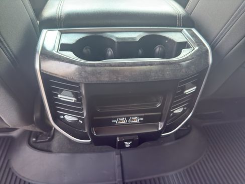 Used 2021 RAM 1500 Big Horn AWD/4WD image 32