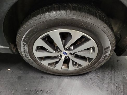 Used 2021 Subaru Outback Premium AWD/4WD image 10