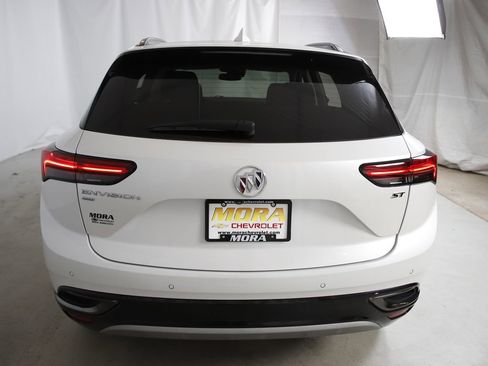 Used 2023 Buick Envision Essence w/ Sport Touring Package AWD/4WD image 4