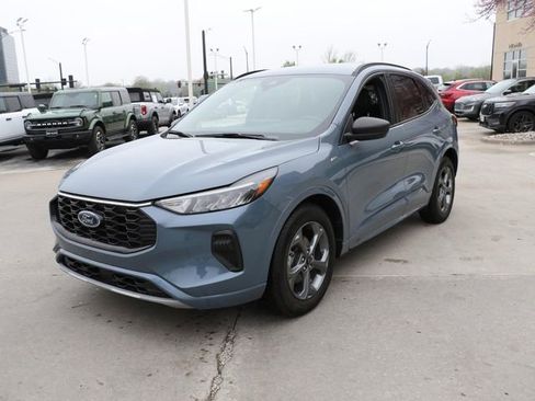 Used 2023 Ford Escape ST-Line w/ Tech Pack #1 FWD image 2