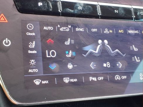 Used 2024 Maserati Grecale Trofeo AWD/4WD image 7