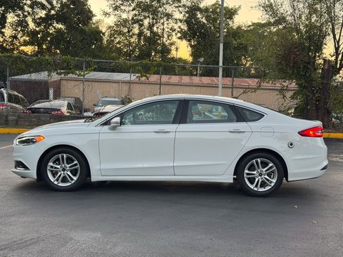 Used 2018 Ford Fusion SE w/ Equipment Group 602A image 9