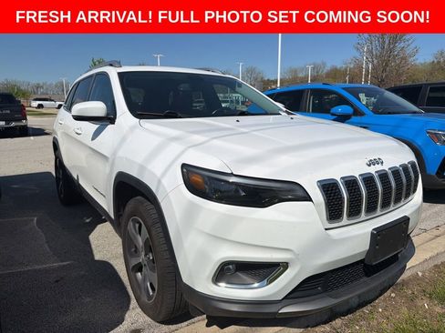 Used 2020 Jeep Cherokee Limited image 2