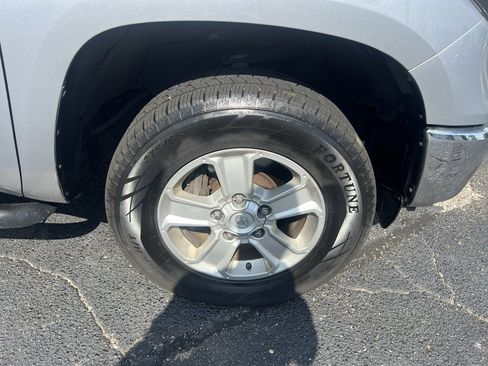 Used 2018 Toyota Tundra SR5 image 38