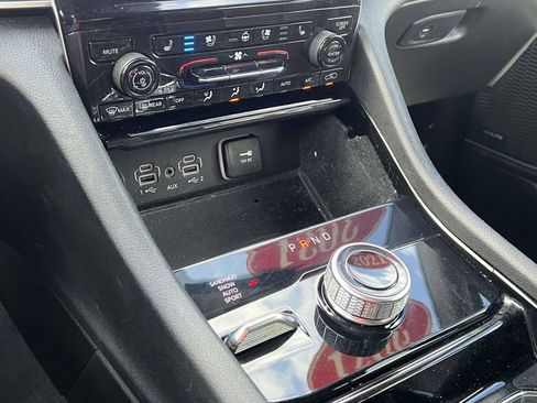 Used 2021 Jeep Grand Cherokee L Limited w/ Luxury Tech Group II AWD/4WD image 28