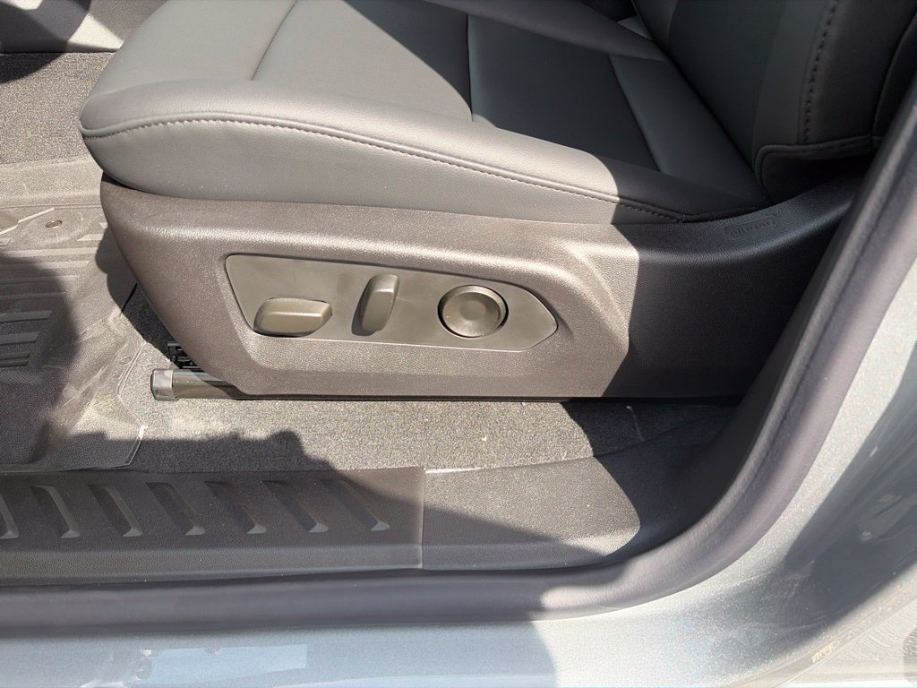 New 2026 Chevrolet Colorado Trail Boss AWD/4WD image 13