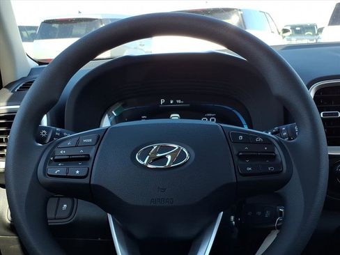 New 2026 Hyundai Venue SE FWD image 10