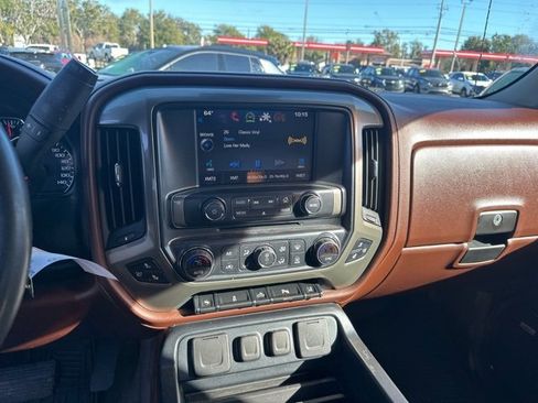 Used 2014 Chevrolet Silverado 1500 High Country w/ High Country Premium Package image 13