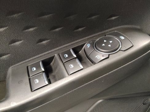 Used 2020 Ford Escape SE image 27