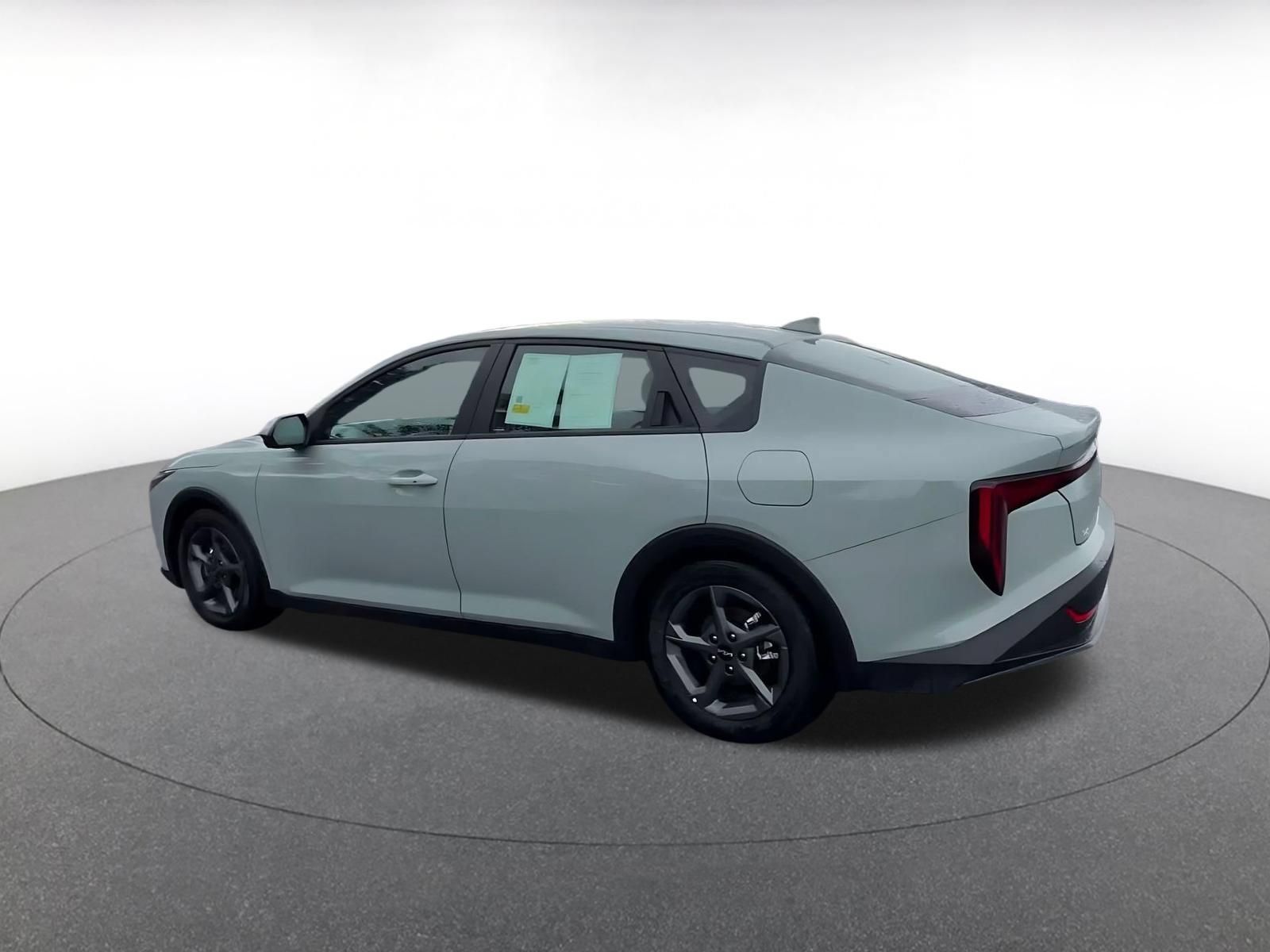 Used 2026 Kia K4 FWD image 9