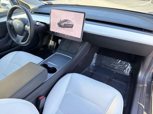 Used 2022 Tesla Model 3 Performance image 34