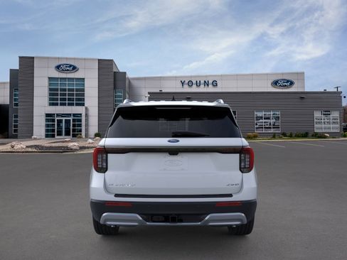 New 2026 Ford Explorer Platinum w/ LUX Leather Package AWD/4WD image 5