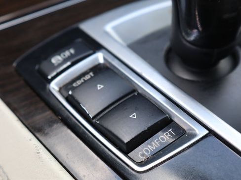 Used 2013 BMW 750Li RWD image 35