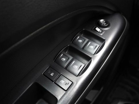 Used 2020 Chevrolet Colorado ZR2 image 13