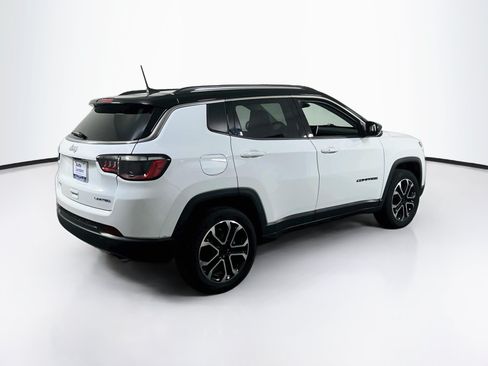 Used 2022 Jeep Compass Limited AWD/4WD image 5