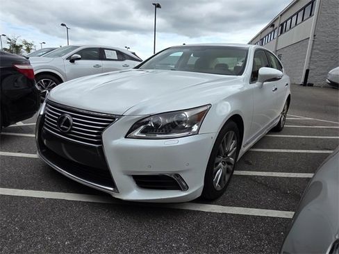 Used 2014 Lexus LS 460 image 14