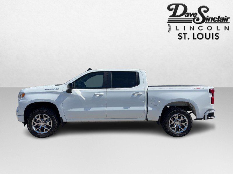 Used 2024 Chevrolet Silverado 1500 RST AWD/4WD image 6
