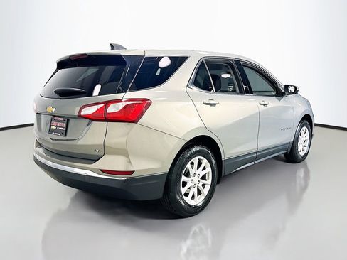 Used 2018 Chevrolet Equinox LT image 8