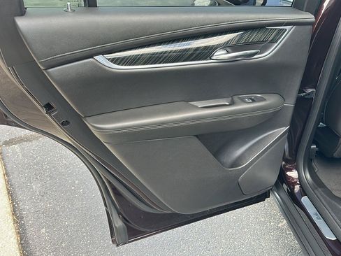 Used 2020 Cadillac XT6 Premium Luxury FWD image 25