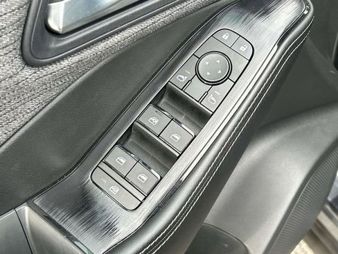 Used 2023 Nissan Rogue SV image 25