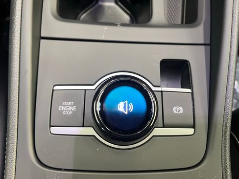 New 2026 Volkswagen Tiguan SE image 14