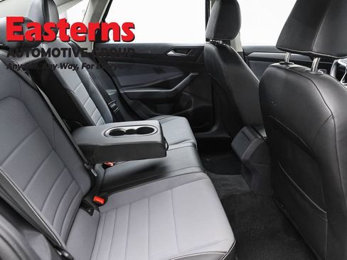 Used 2025 Volkswagen Jetta SE FWD image 22