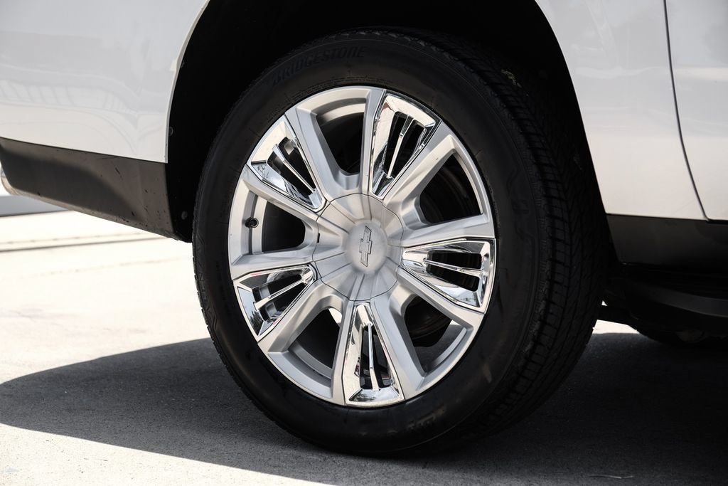 Used 2021 Chevrolet Suburban High Country RWD image 65