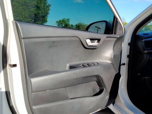 Used 2020 Kia Rio LX FWD image 9