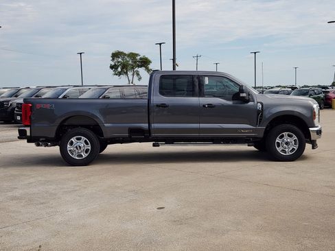 New 2026 Ford F350 XLT image 8