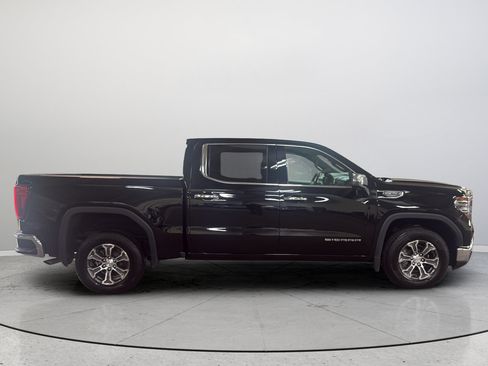 Used 2025 GMC Sierra 1500 SLT RWD image 6