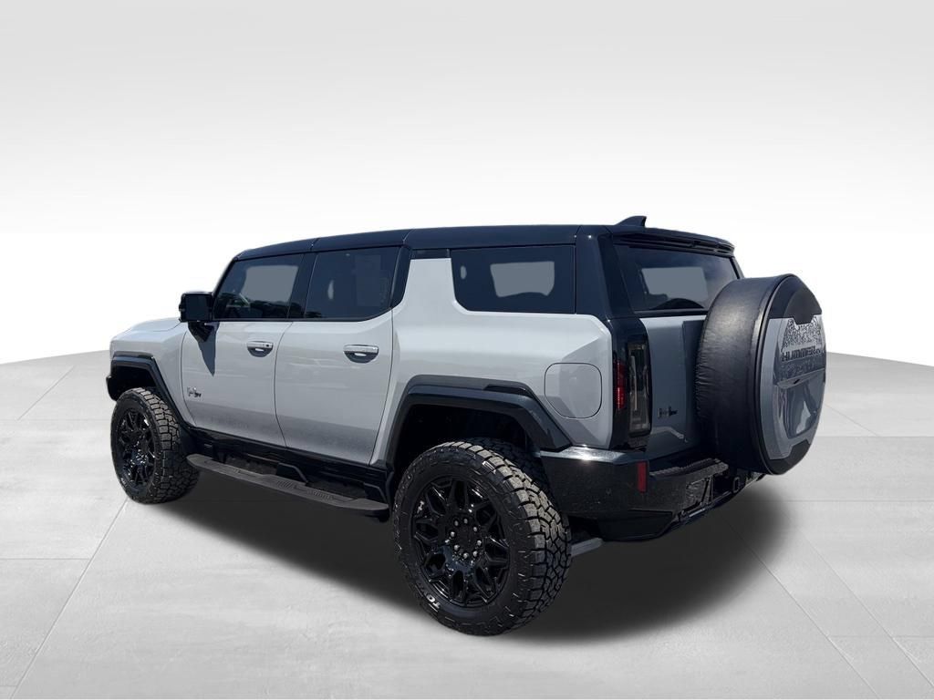 Used 2024 GMC Hummer EV 2X AWD/4WD image 17