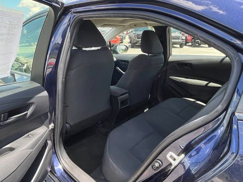 Used 2022 Toyota Corolla LE FWD image 33