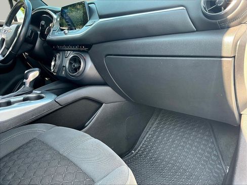 Used 2020 Chevrolet Blazer LT FWD image 26