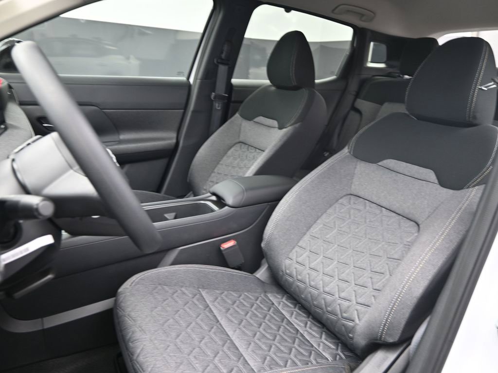 Certified 2026 Nissan Kicks SV w/ Charging Package FWD image 18