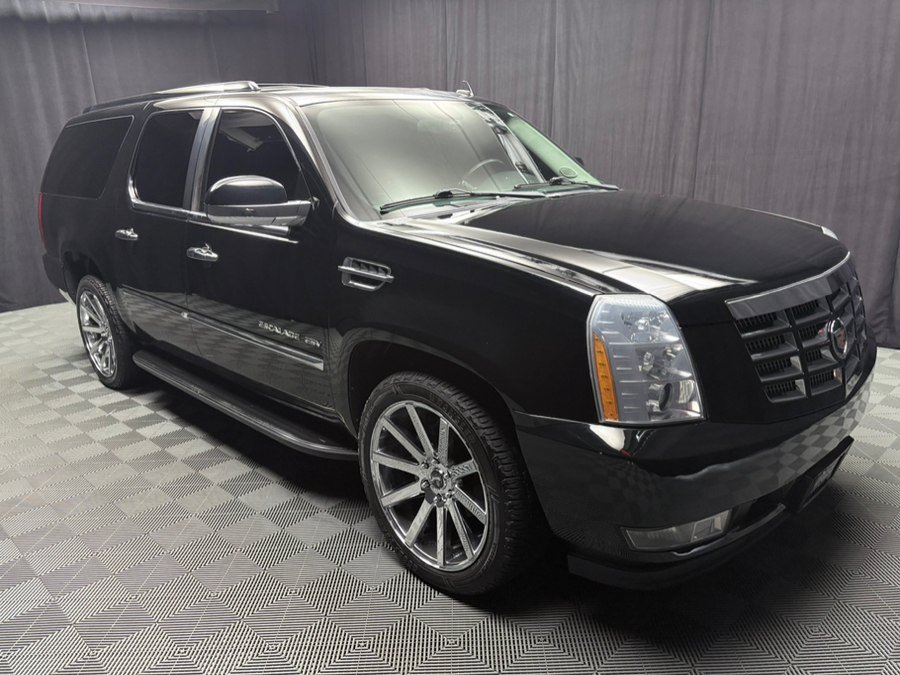 Used 2013 Cadillac Escalade ESV Luxury AWD/4WD image 7