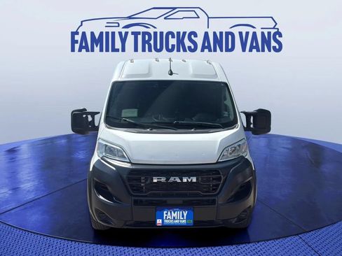 Used 2023 RAM ProMaster 2500 FWD image 8