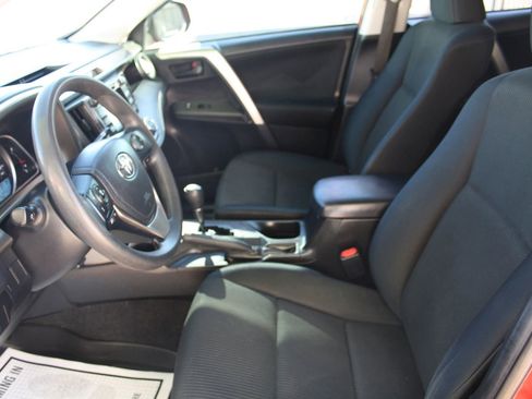 Used 2014 Toyota RAV4 LE image 23