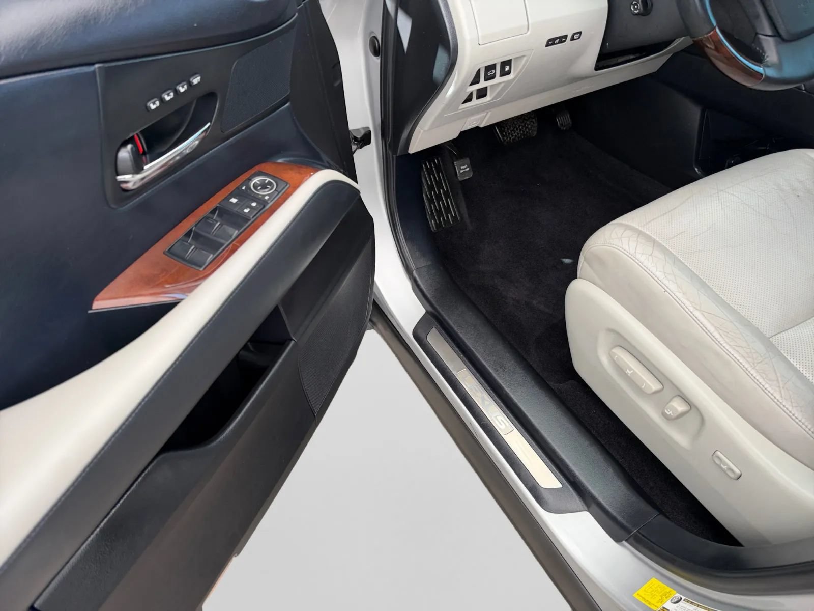 Used 2012 Lexus RX 450h FWD w/ Premium Pkg image 11