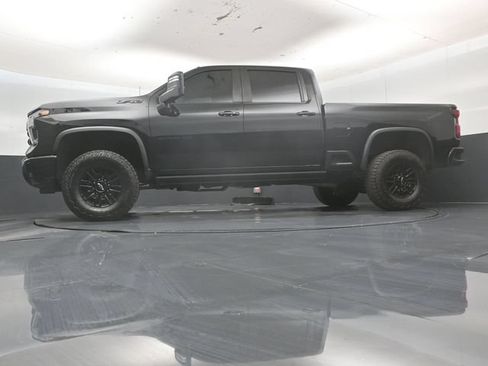 Used 2024 Chevrolet Silverado 2500 ZR2 w/ Technology Package AWD/4WD image 54