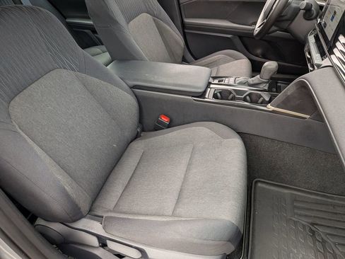 Used 2025 Toyota Camry LE image 30