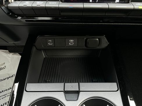 New 2026 Toyota Prius LE image 21