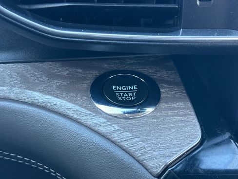 Used 2022 Ford Explorer Platinum w/ Equipment Group 601A image 28